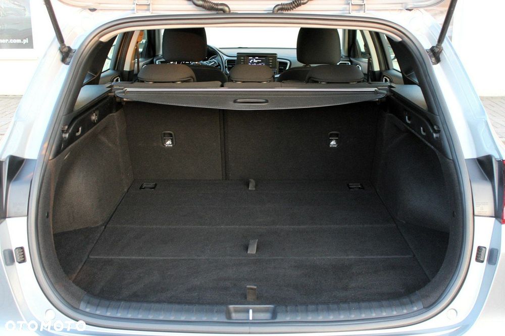 Kia Ceed 1.6 CRDi mHEV M - 8