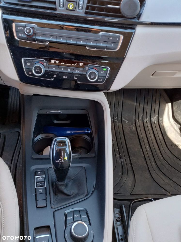 BMW X1 sDrive18i - 8
