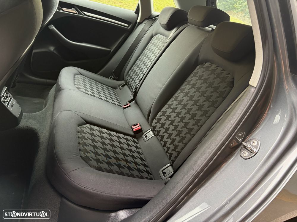 Audi A3 Sportback 1.6 TDI Sport - 16