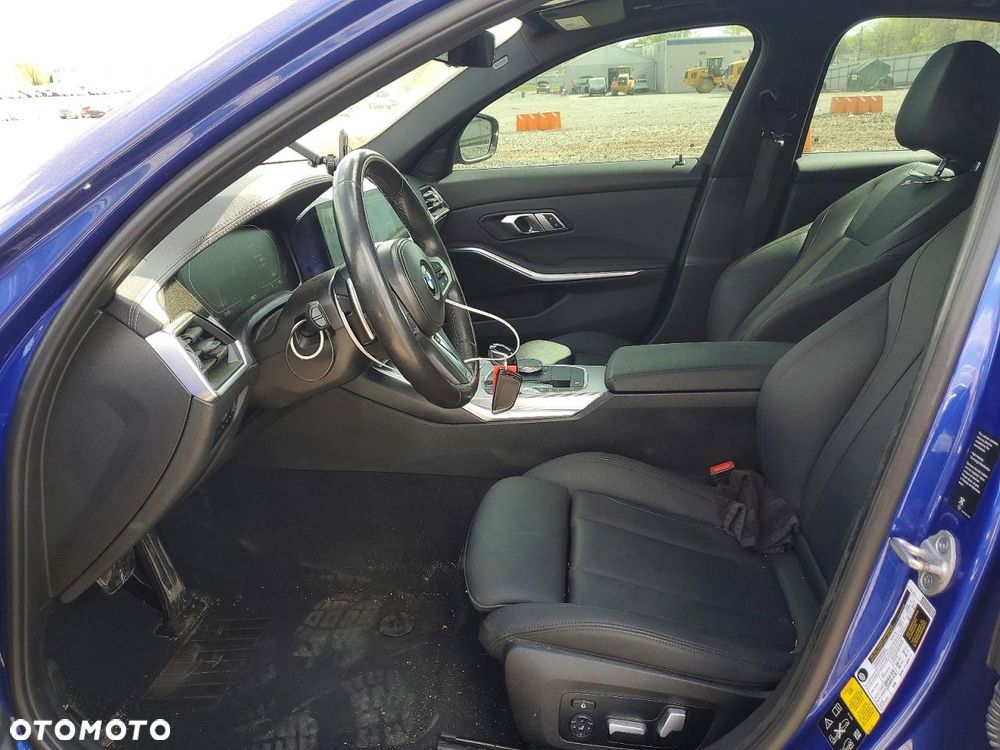 BMW Seria 3 330i xDrive M Sport - 7