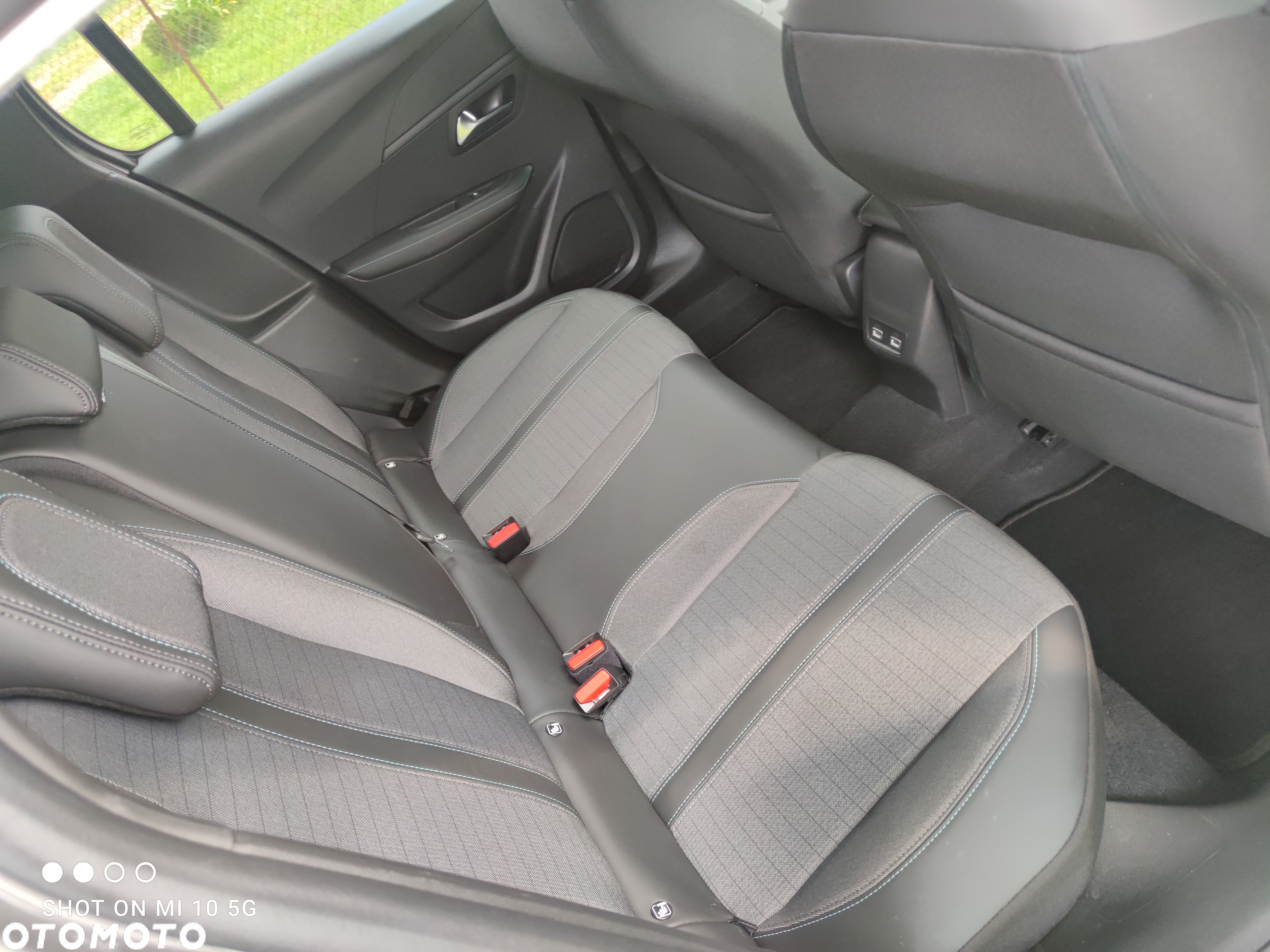 Peugeot 208 PureTech 100 Allure - 20