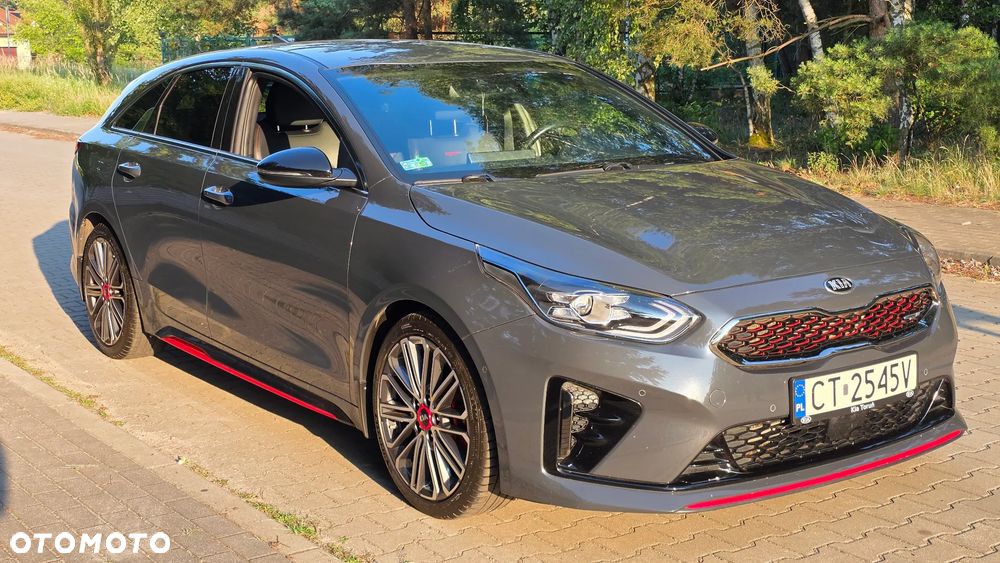 Kia ProCeed - 23