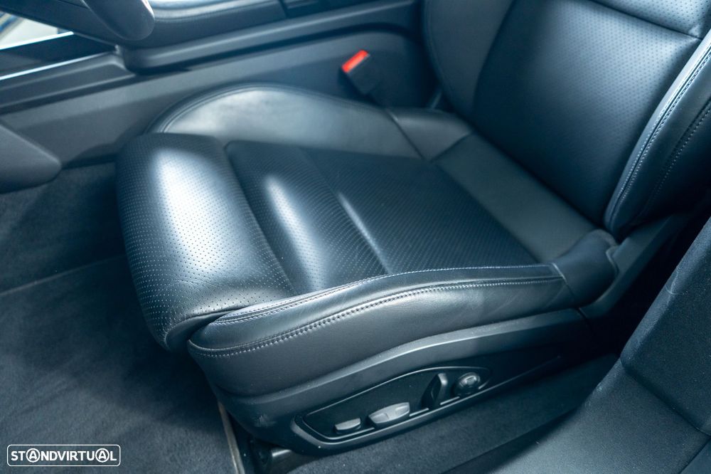 Porsche Taycan Cross Turismo Turbo - 6