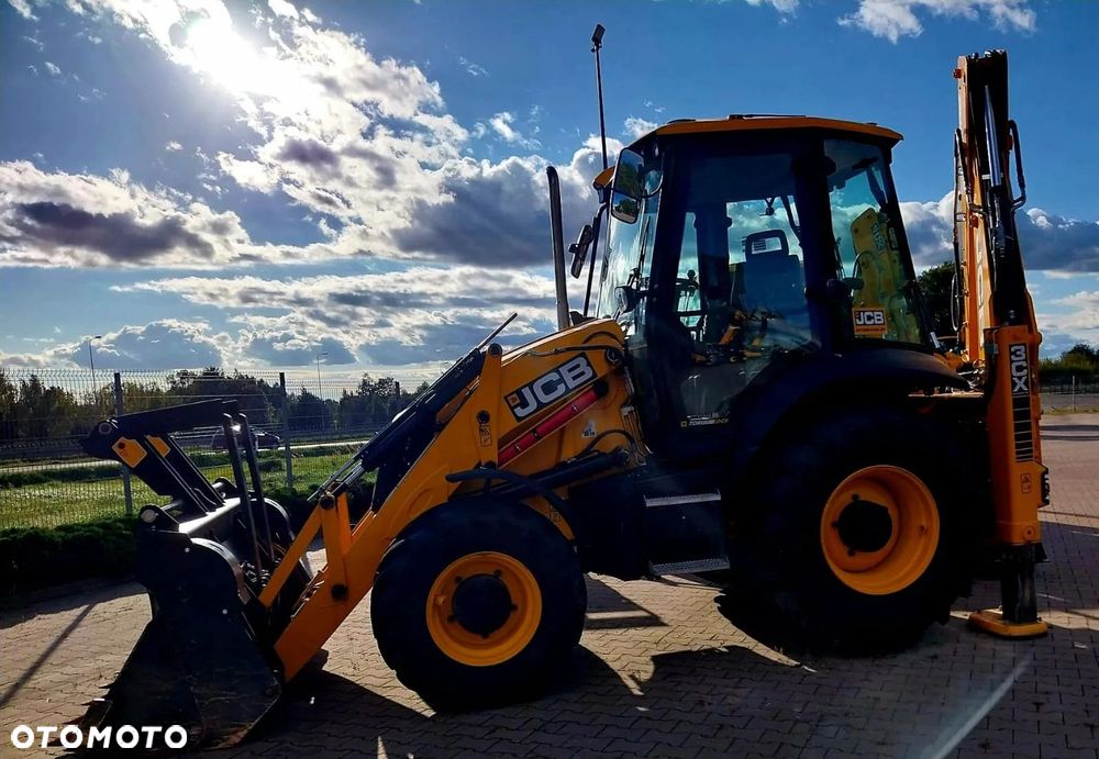 JCB 3CX Plus EH - 17