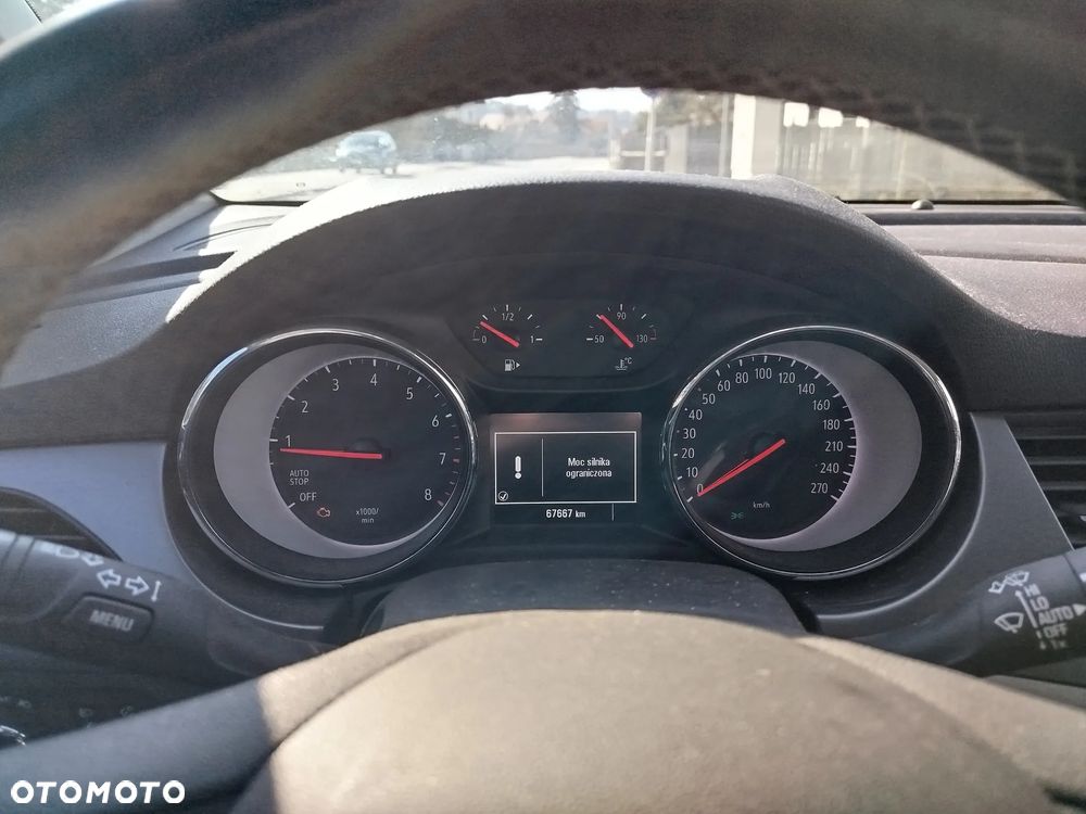 Opel Astra 1.2 T Edition S&S - 9