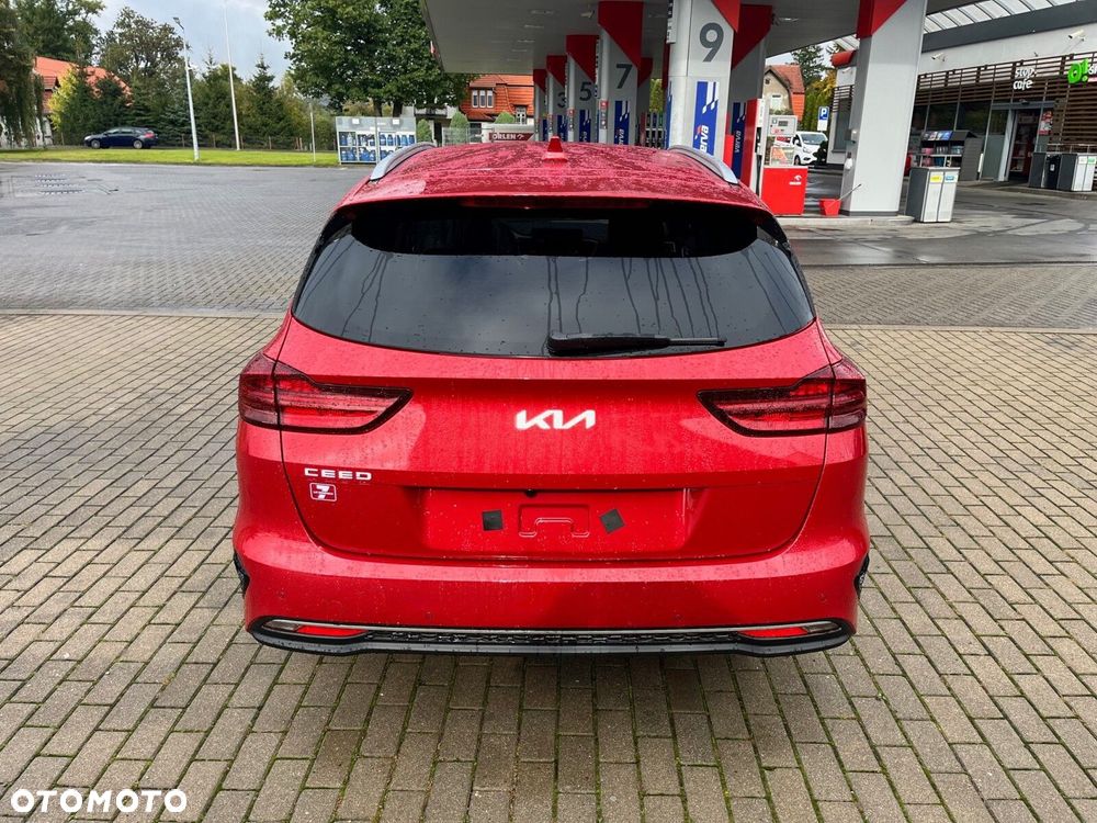 Kia Ceed - 6