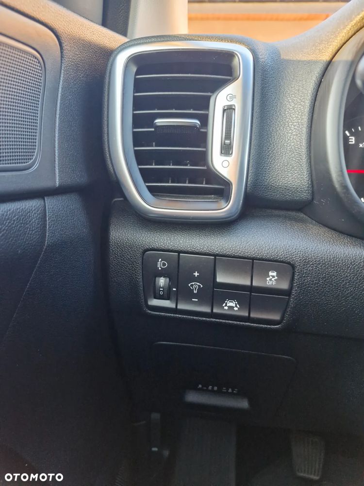 Kia Sportage 1.6 GDI Business Line 2WD - 32