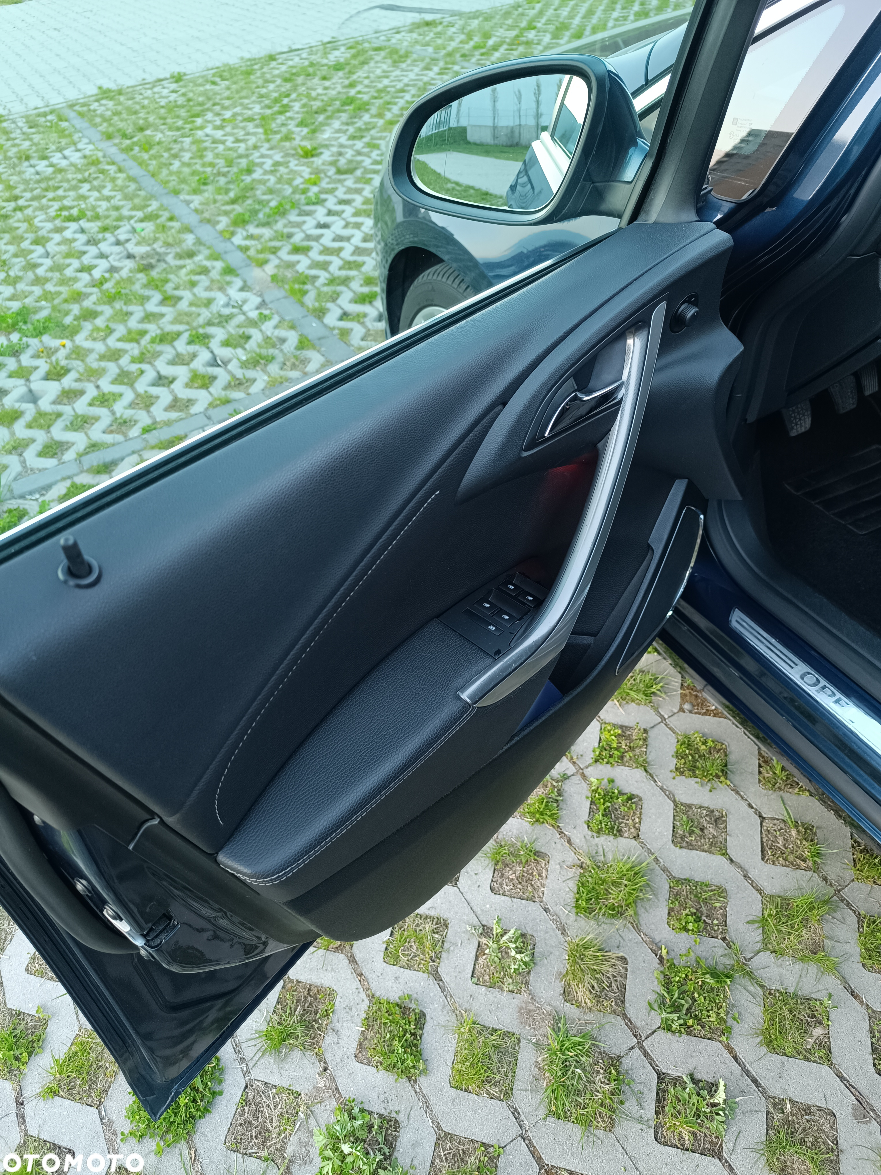 Opel Astra IV 1.4 T Sport - 17