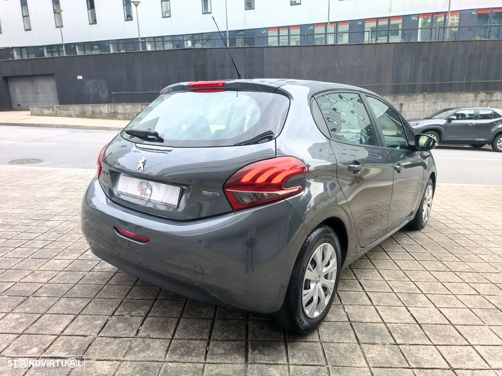 Peugeot 208 1.6 BlueHDi Style - 6