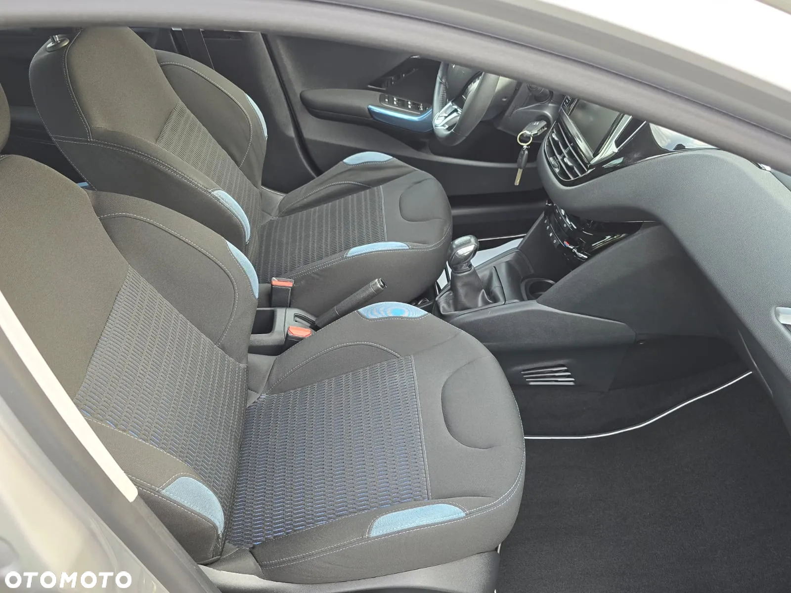 Peugeot 208 PureTech 82 Urban Move - 25