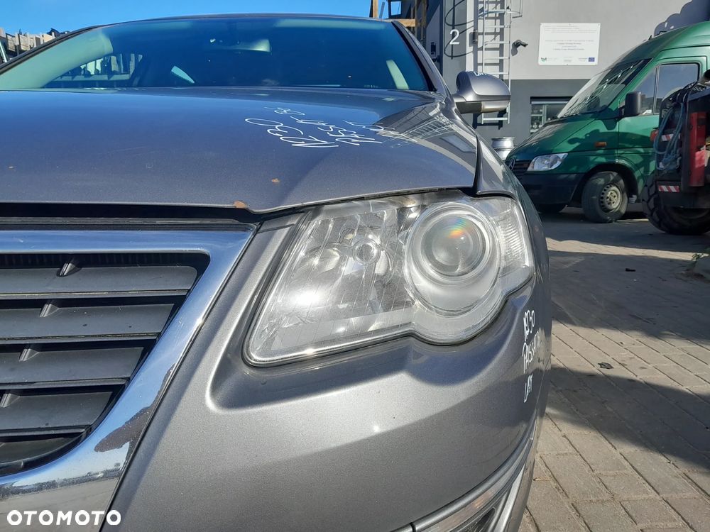 VW PASSAT B6 LAMPA REFLEKTOR LEWA PRZEDNIA LEWY - 1