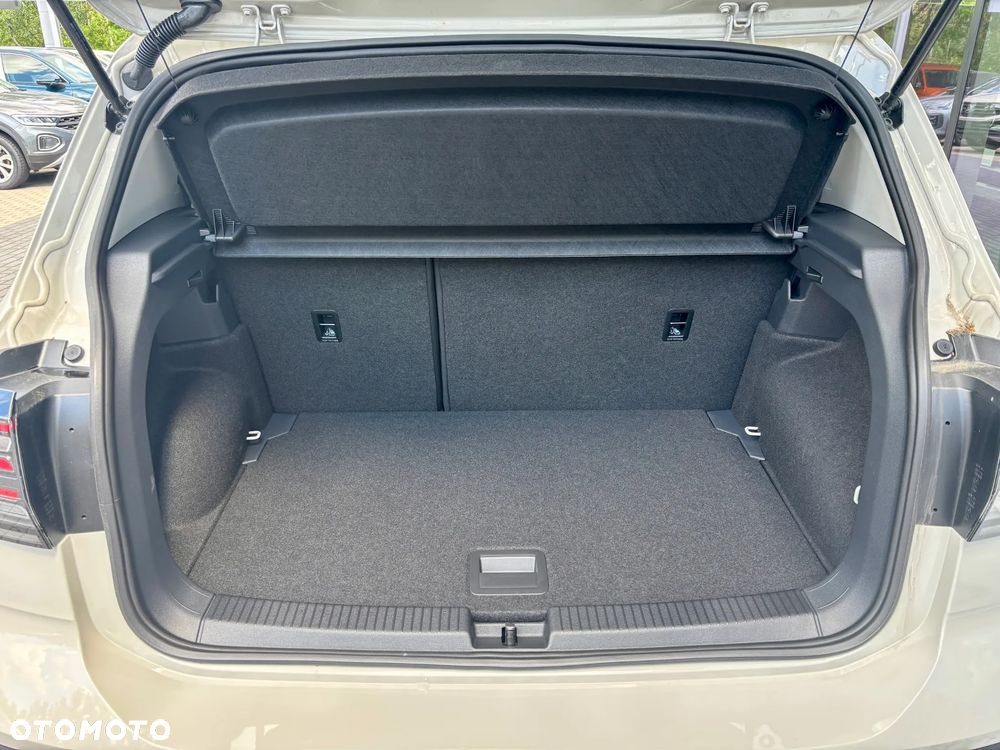 Volkswagen T-Cross 1.5 TSI ACT Life Plus DSG - 12