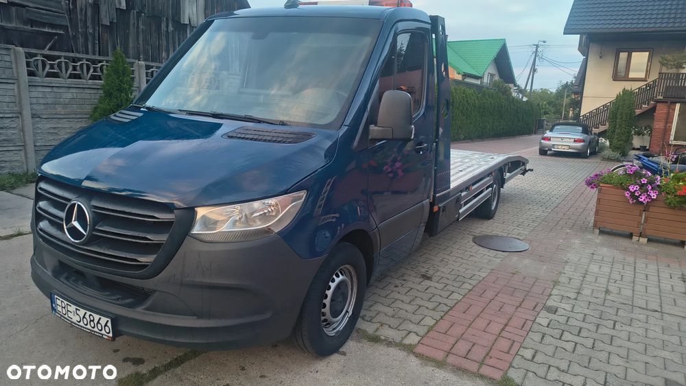 Mercedes-Benz Sprinter - 1