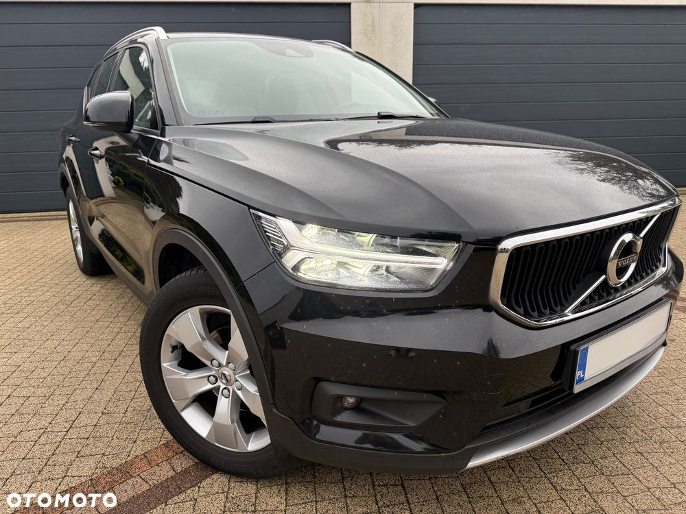 Volvo XC 40 T3 Geartronic Momentum Pro - 1
