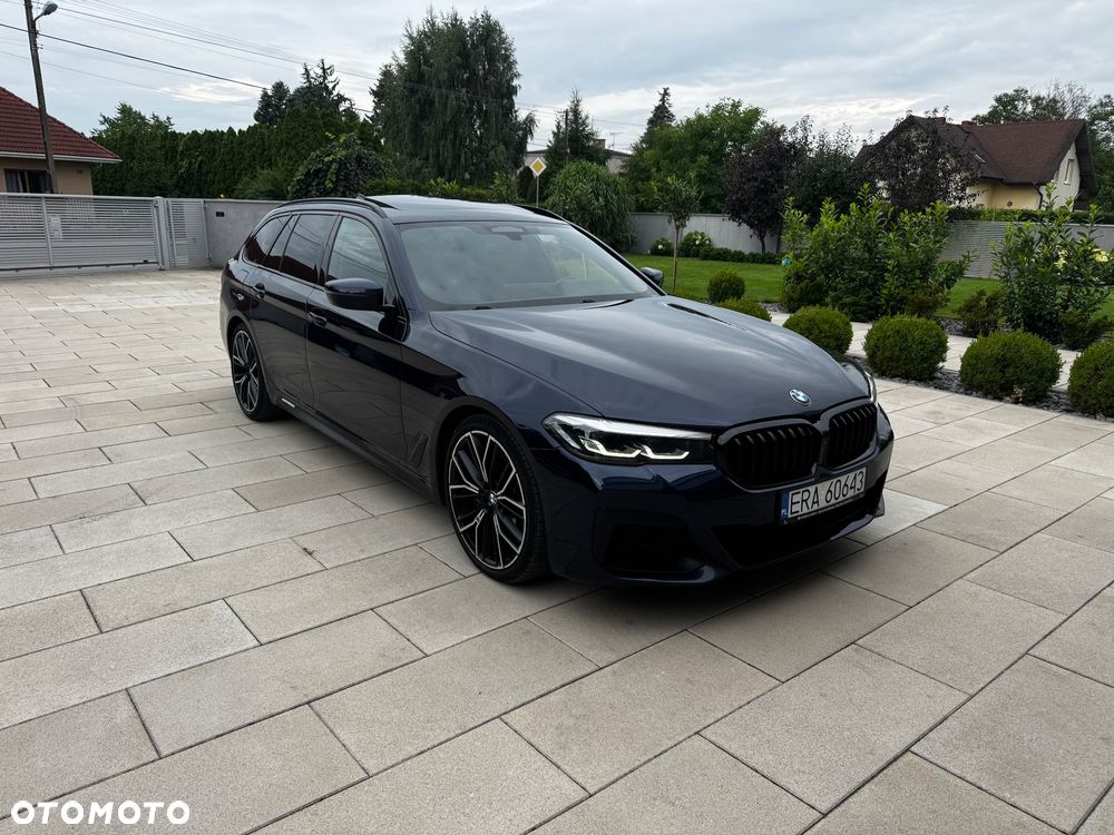 BMW Seria 5 540d xDrive mHEV M Sport sport - 3