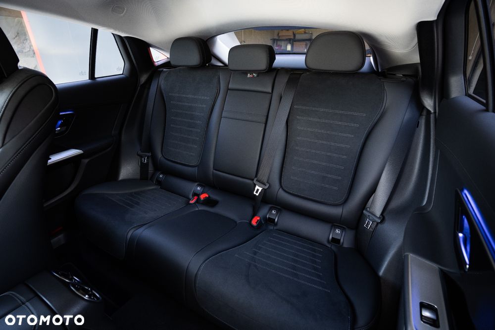Mercedes-Benz GLC 200 mHEV 4-Matic AMG Line - 19
