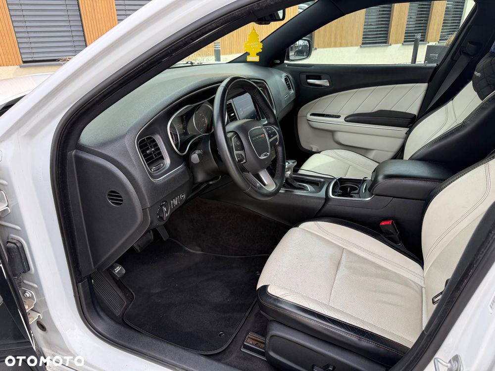 Dodge Charger Automatik Rally - 16