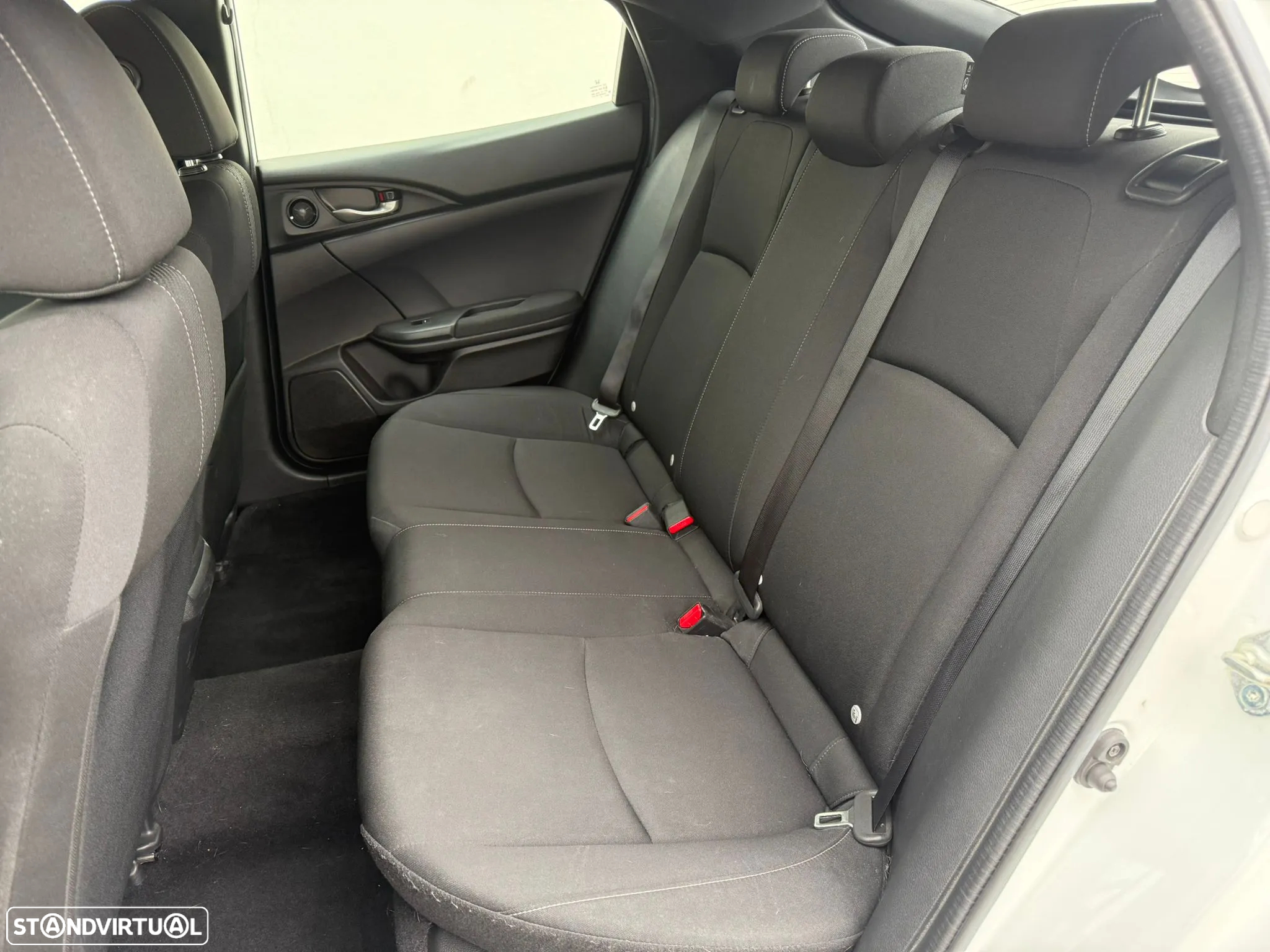 Honda Civic 1.0 i-VTEC Comfort - 13