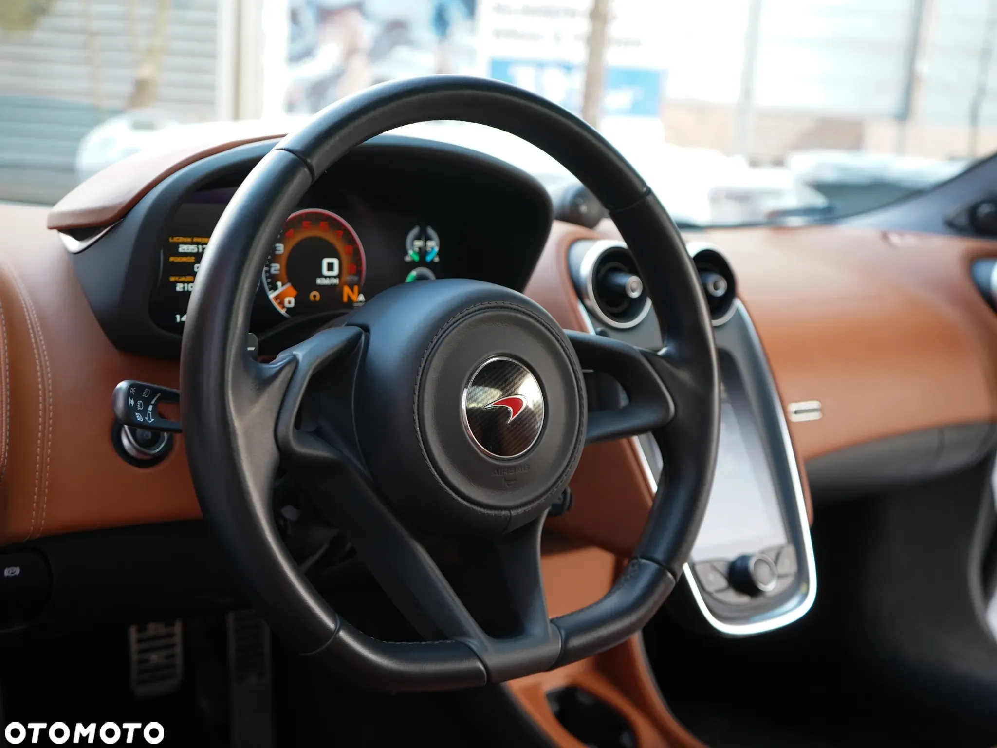 McLaren 570S Spider - 15
