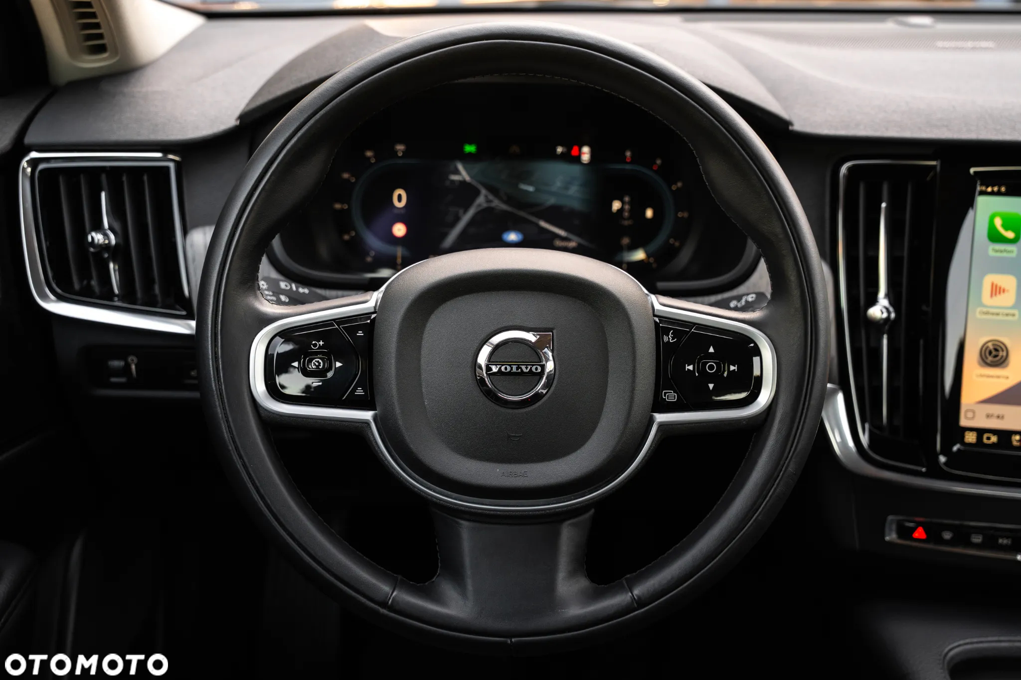 Volvo V90 Cross Country - 31