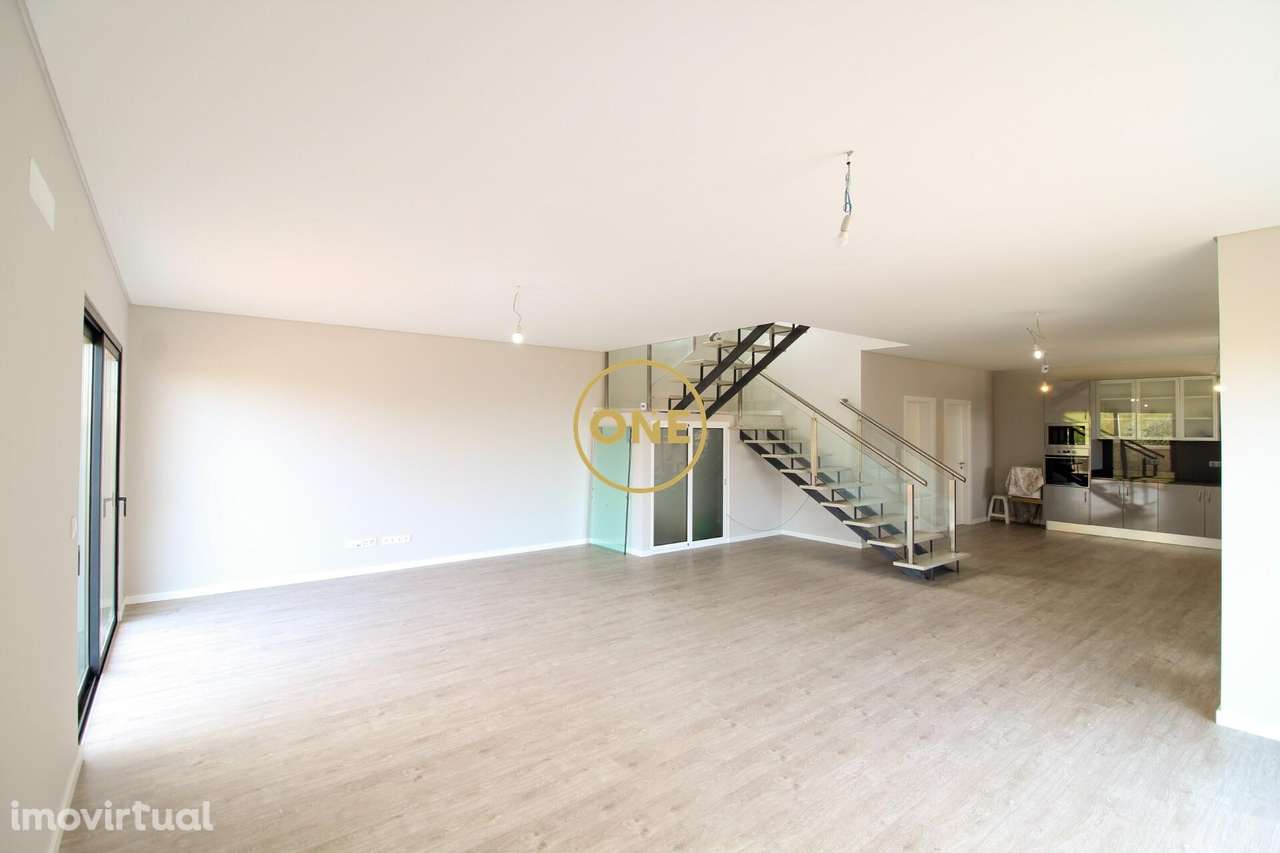 Moradia T3 - Grande imagem: 2/37