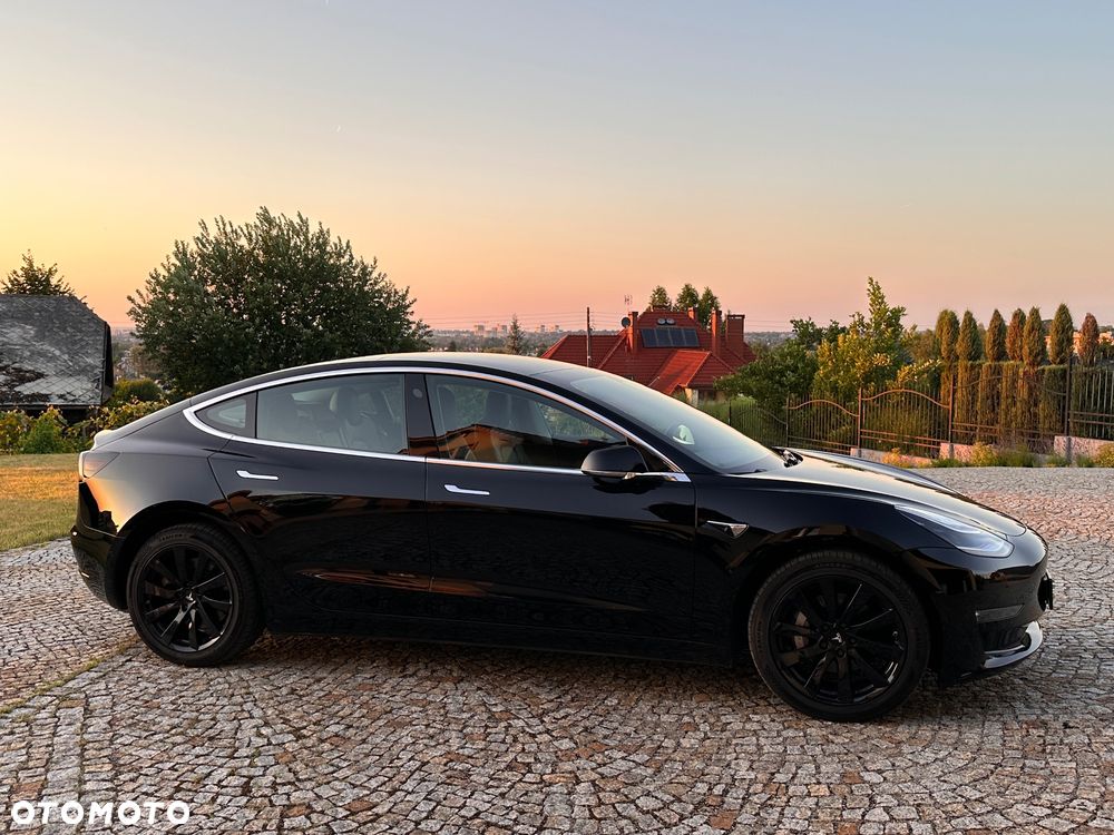 Tesla Model 3 - 14