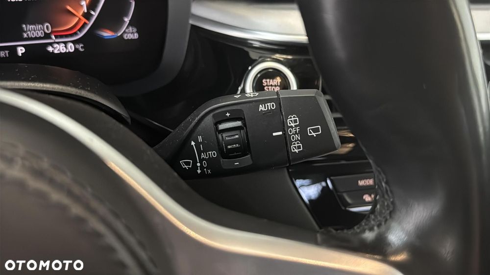 BMW Seria 5 520d mHEV - 28