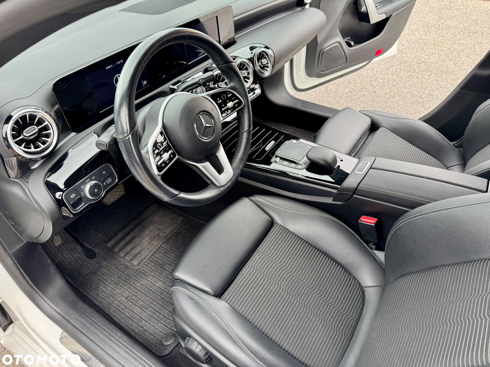 Mercedes-Benz CLA 200 d 8G-DCT - 10
