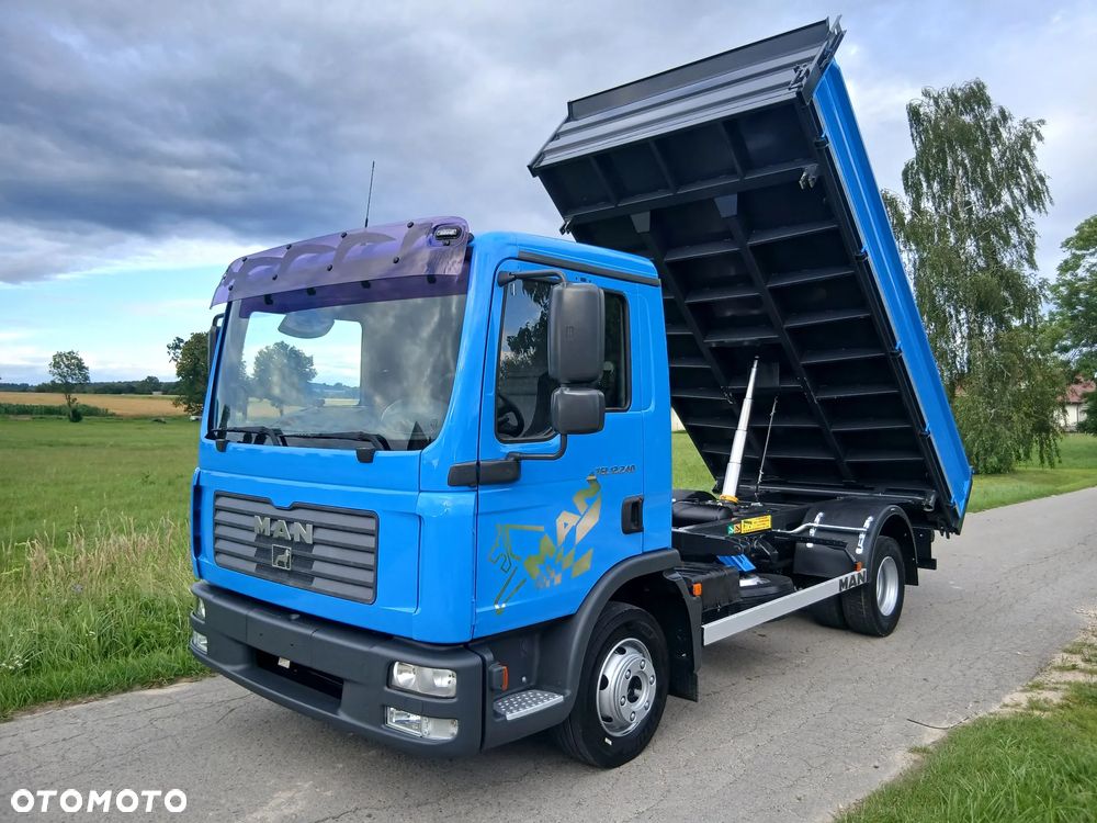 MAN TGL 12.240 - 3