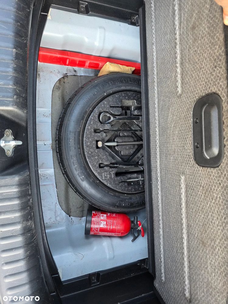 Kia XCeed 1.4 T-GDI L Business Line DCT - 11