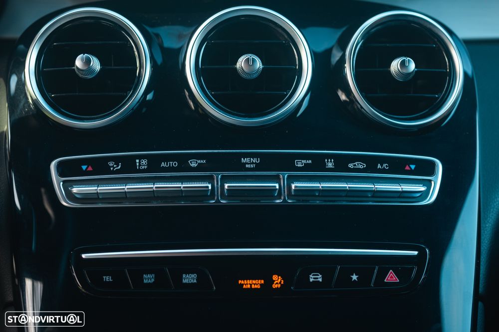 Mercedes-Benz GLC 300 de 4Matic 9G-TRONIC AMG Line Plus - 34