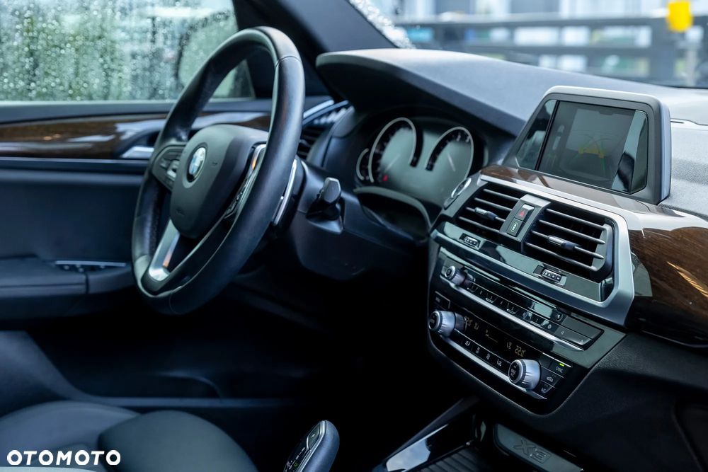 BMW X3 - 16
