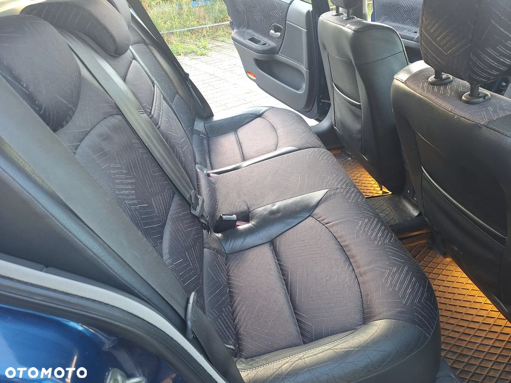 Renault Laguna - 12