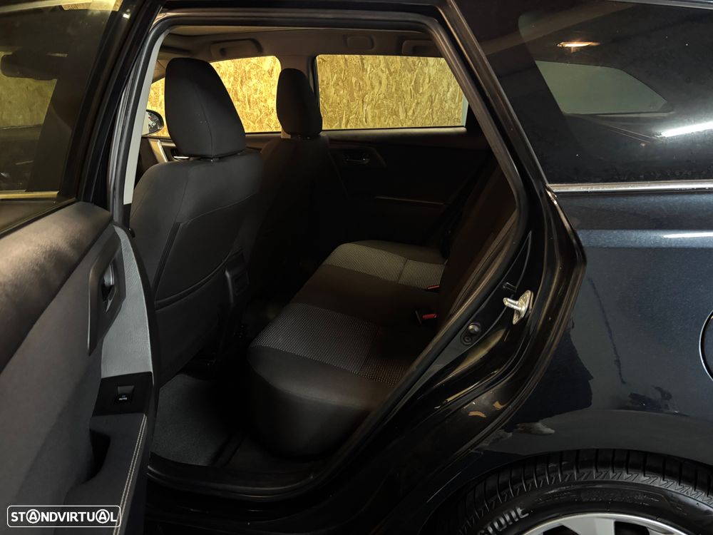 Toyota Auris Touring Sports ver-1-4-d--4d-c-plusp-techoplusp-sport - 8