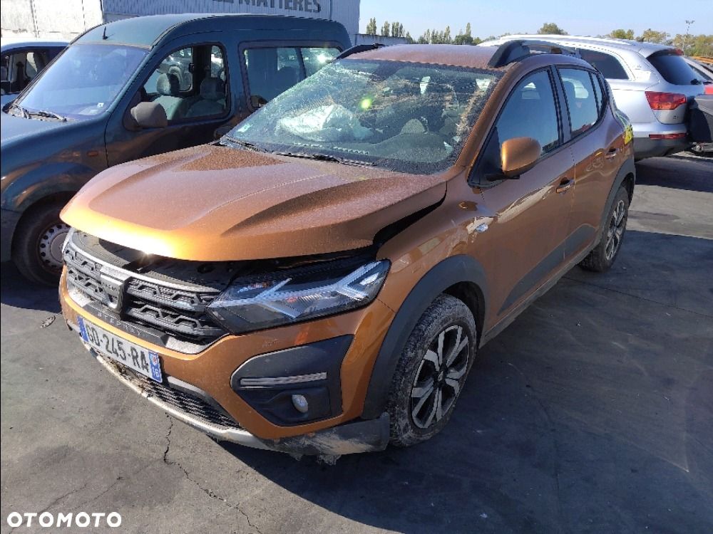 Dacia Sandero Stepway TCe 100 Celebration - 1