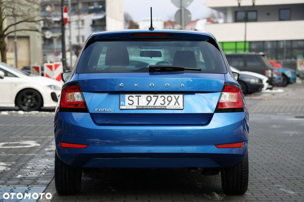 Skoda Fabia - 10