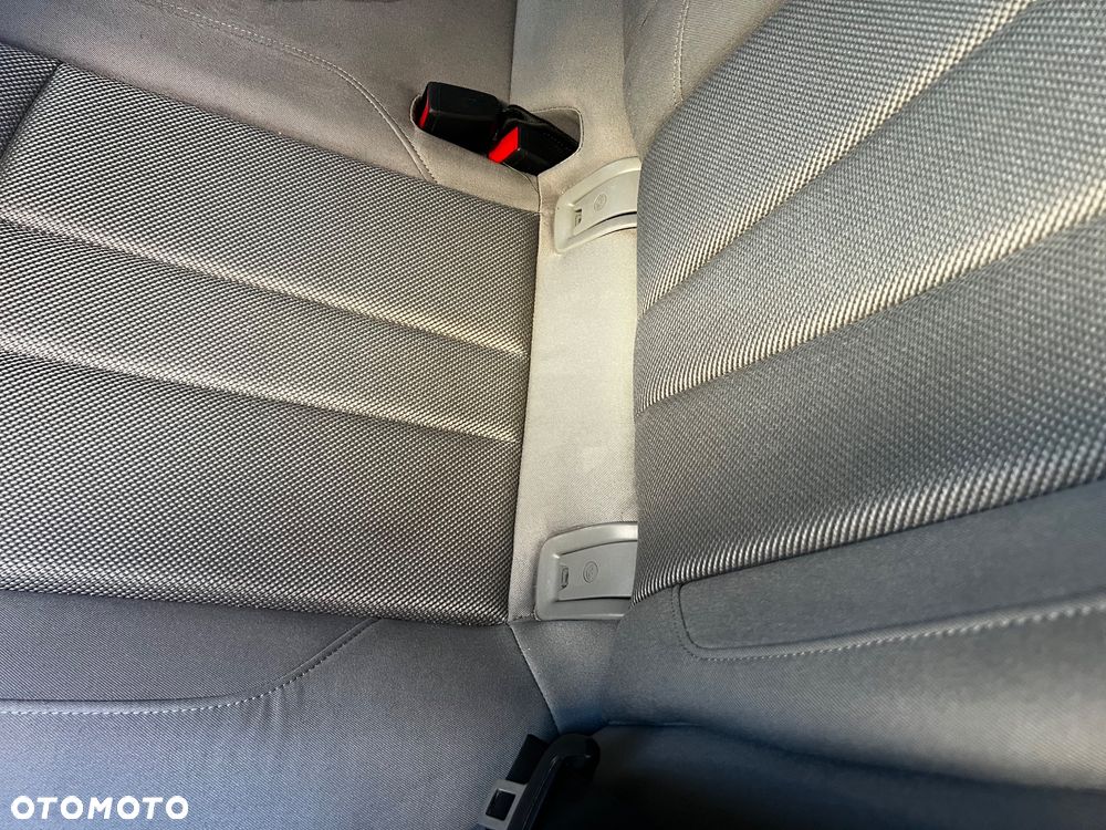 Audi A4 Avant 2.0 TDI - 14