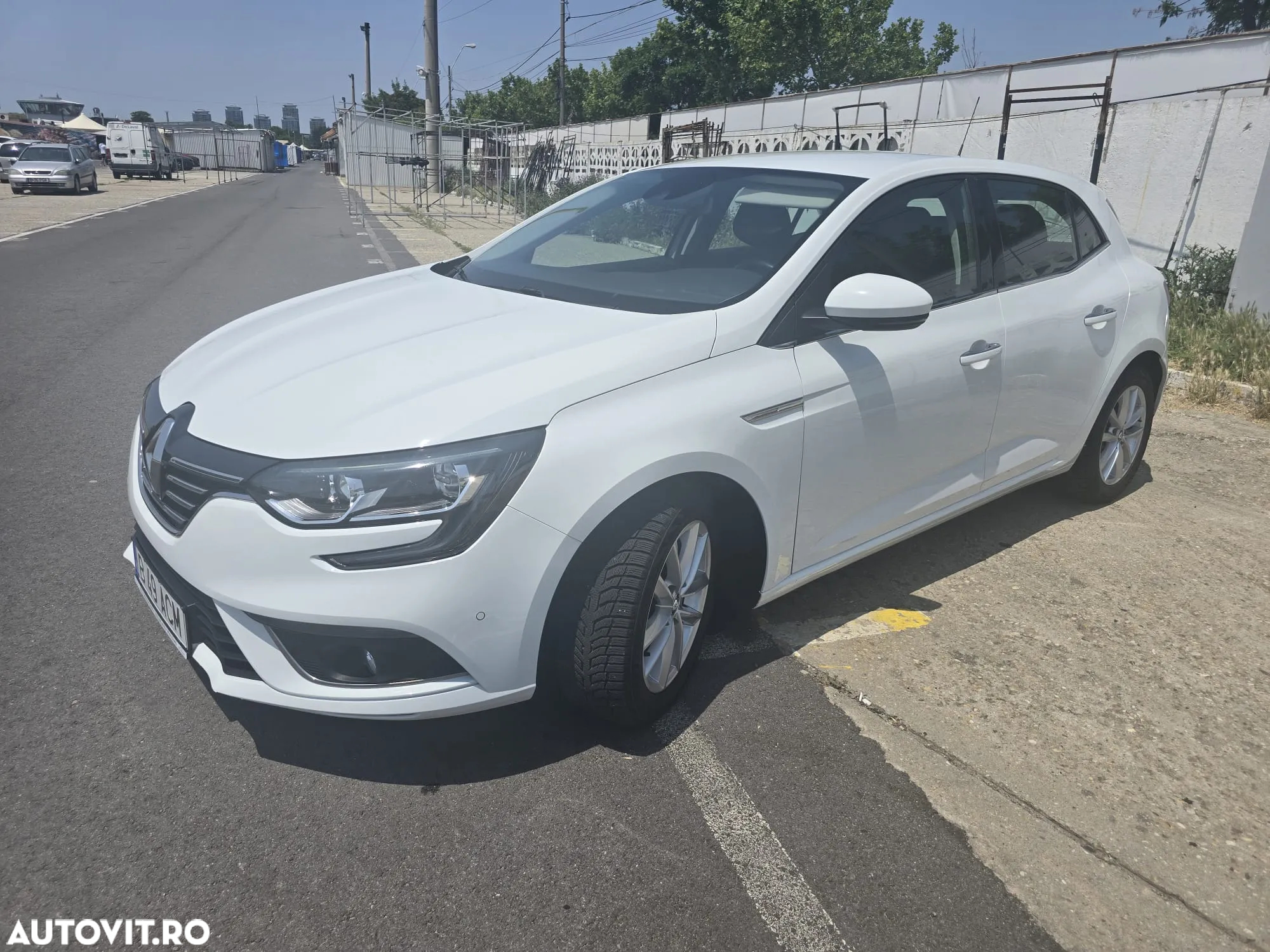 Renault Megane ENERGY TCe 130 INTENS - 29