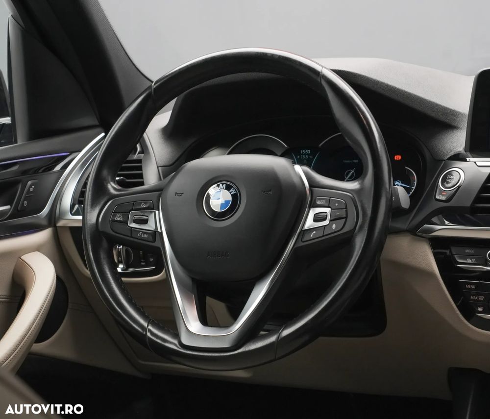 BMW X3 xDrive20d AT xLine - 17