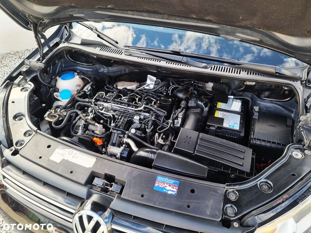 Volkswagen Touran - 13