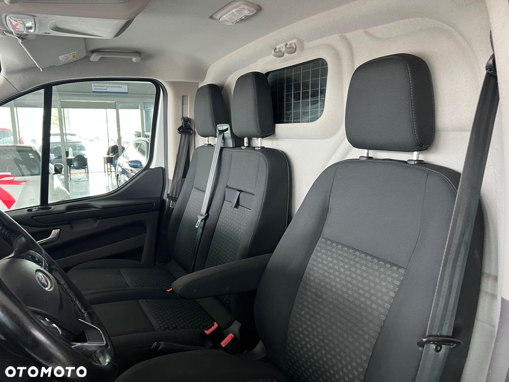 Ford Transit Custom - 21