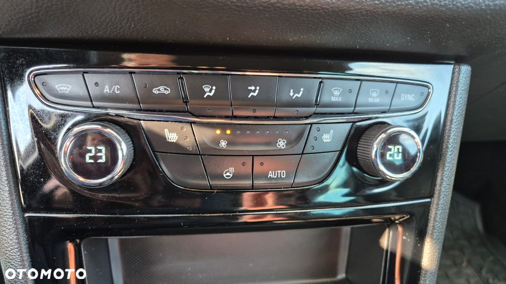 Opel Astra 1.5 D Start/Stop Automatik 2020 - 17