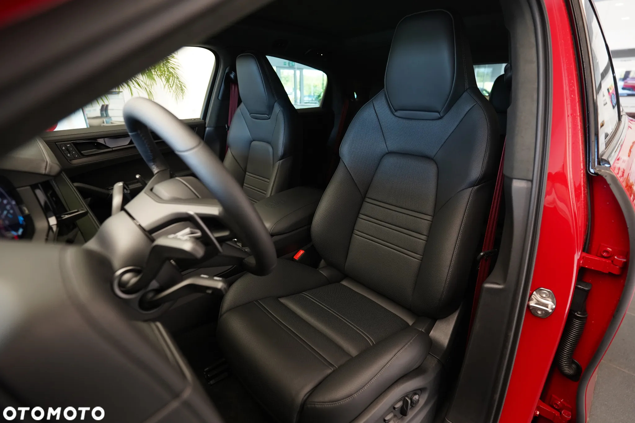 Porsche Cayenne Coupe GTS - 10