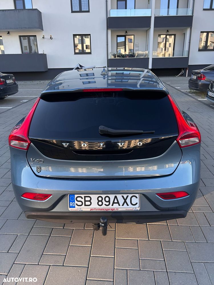 Volvo V40 - 4