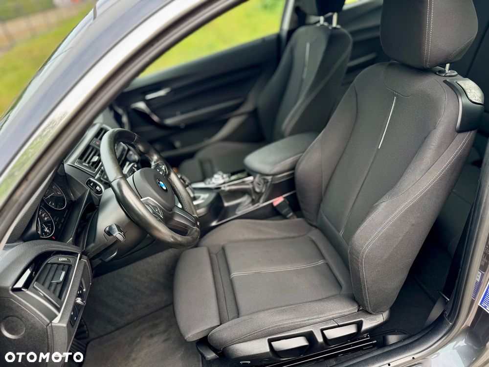 BMW Seria 2 218d Coupe Sport Line - 18