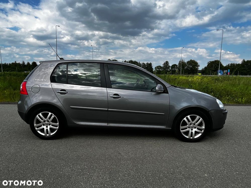 Volkswagen Golf - 11