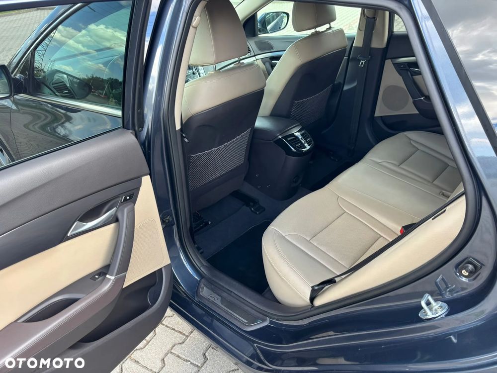 Hyundai i40 Kombi blue 1.7 CRDi DCT Premium - 30