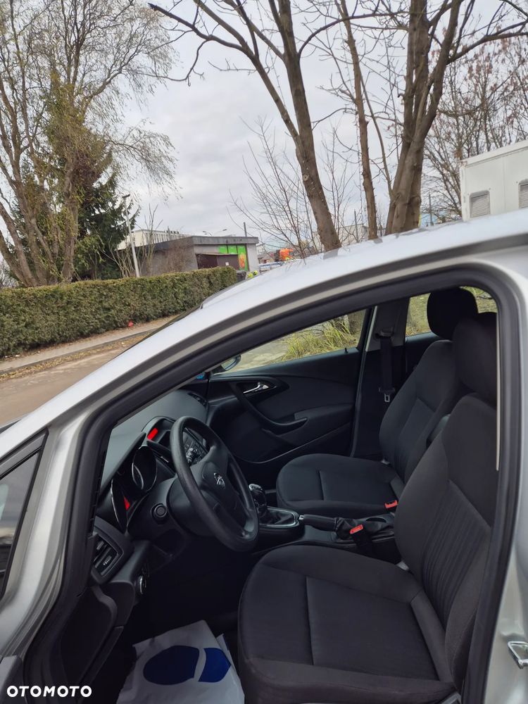 Opel Astra 1.6 Essentia EU6 - 12