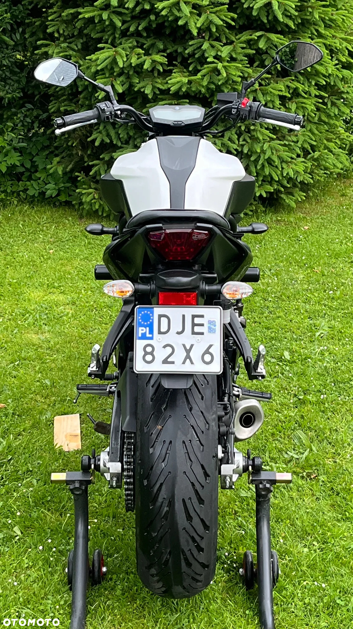 Yamaha MT - 8