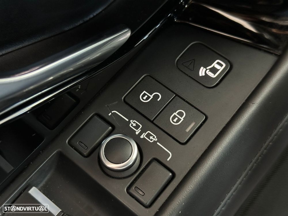 Land Rover Range Rover Evoque P250 R-Dynamic HSE - 33